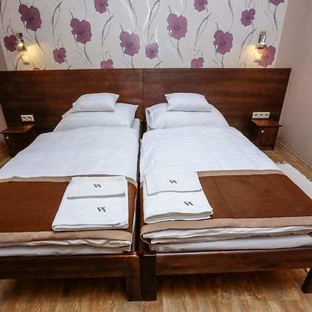 Granatalma Vendeghaz Hotell Fehérvárcsurgó Exteriör bild