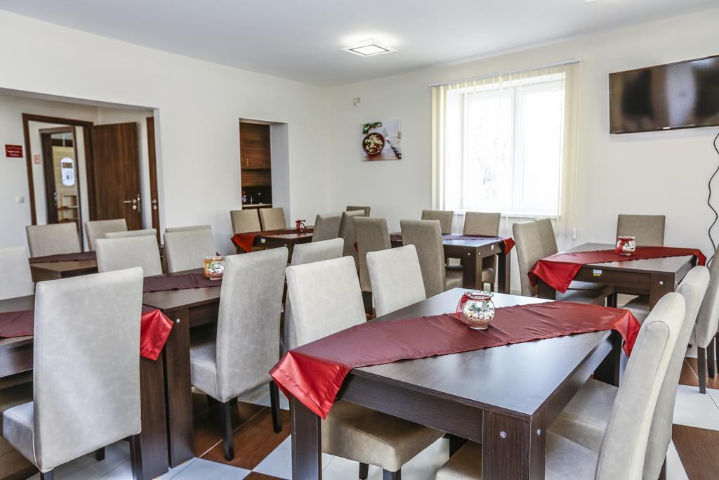 Granatalma Vendeghaz Hotell Fehérvárcsurgó Exteriör bild