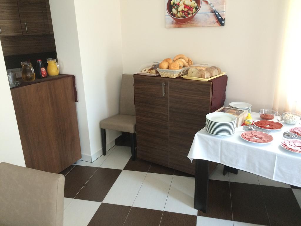 Granatalma Vendeghaz Hotell Fehérvárcsurgó Exteriör bild